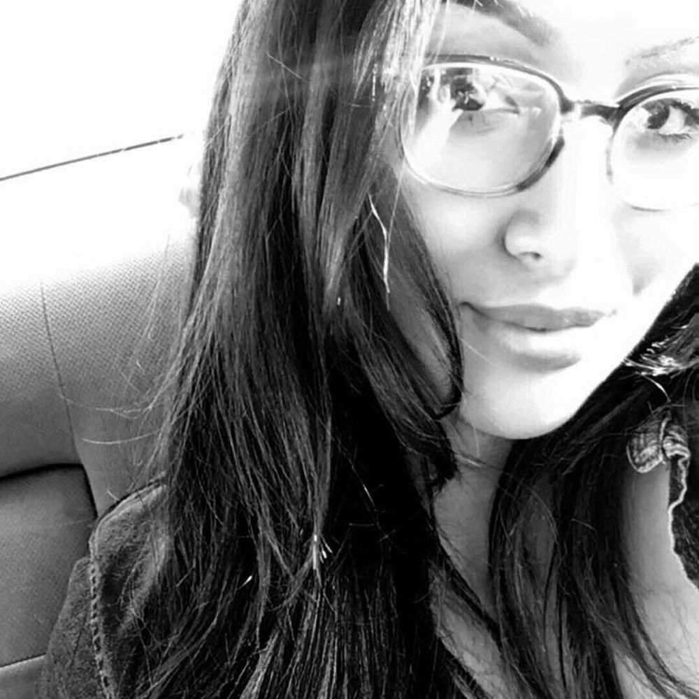 Meet your Posher, Emmy